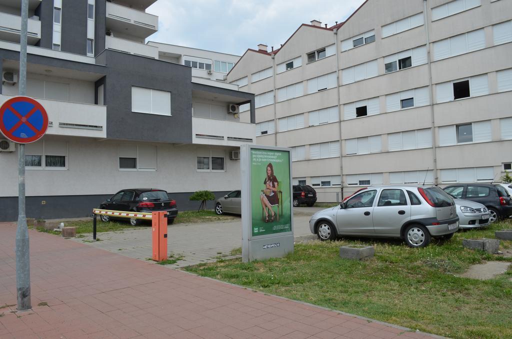 Apartment Viktor,Parking Osijek Rum bild