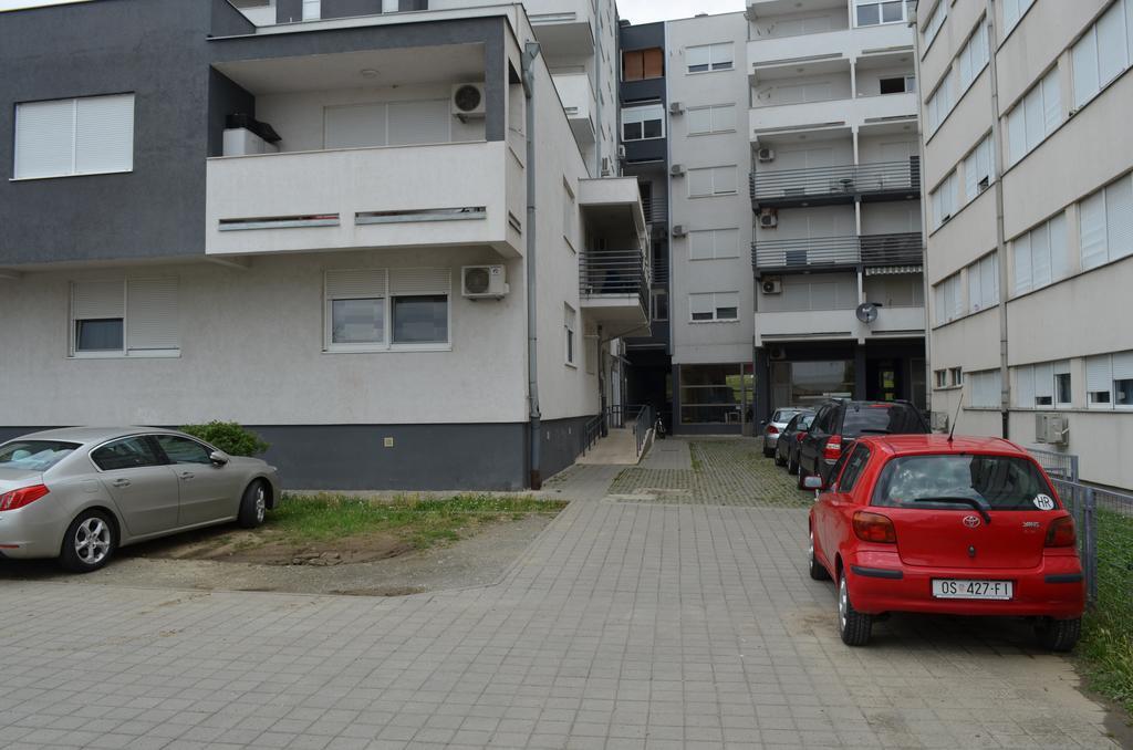 Apartment Viktor,Parking Osijek Rum bild